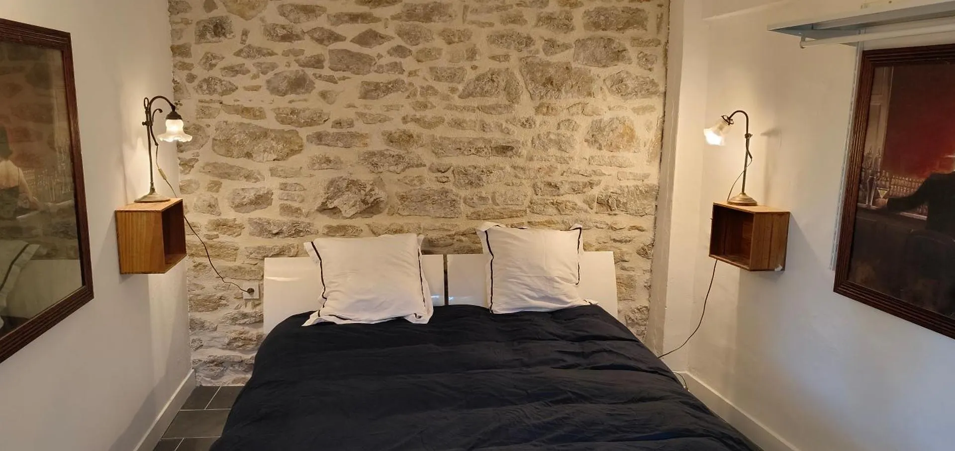 Charming Seaside Condo Ensues-la-Redonne